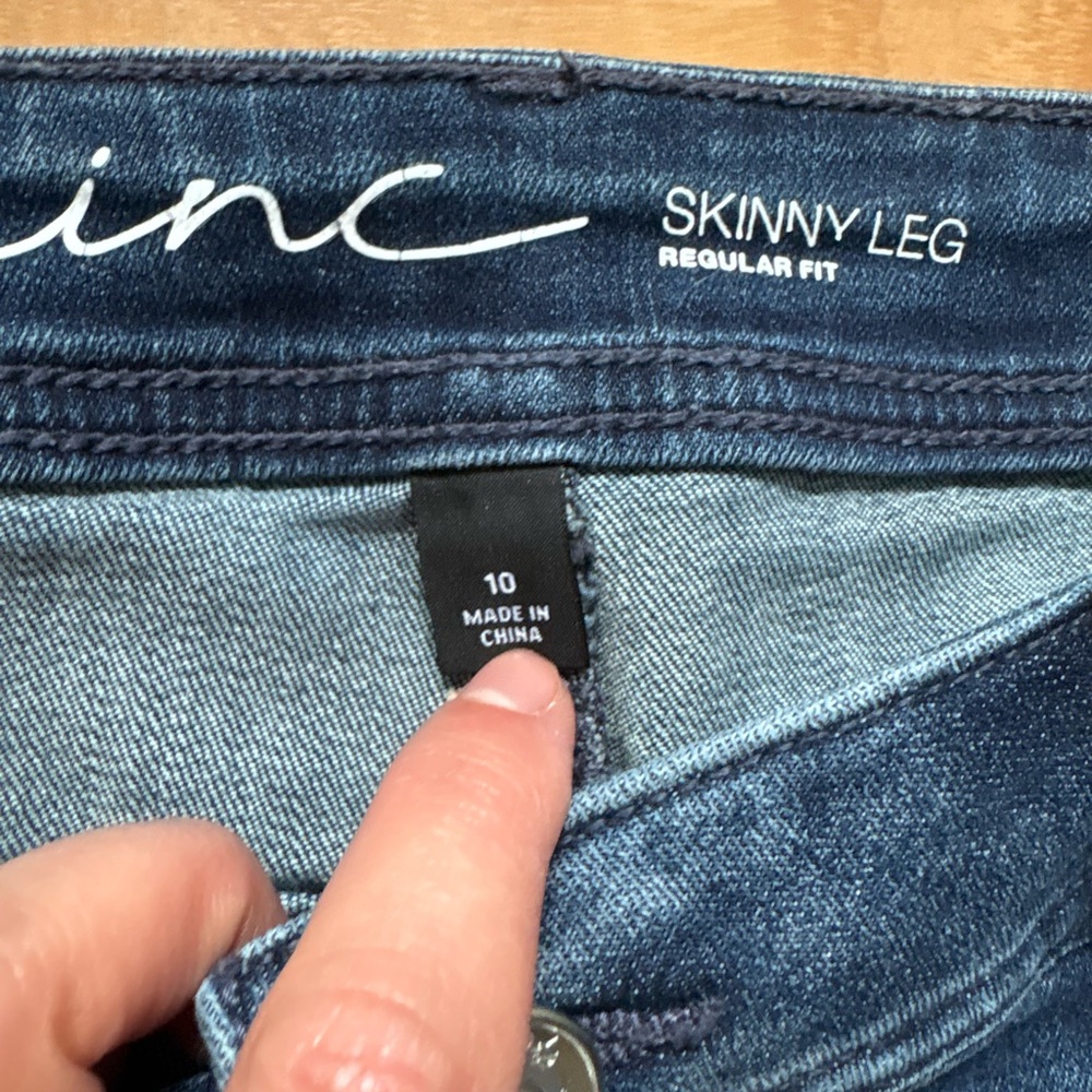 Women's Blue Studded Jeans - Picture 3 of 5
